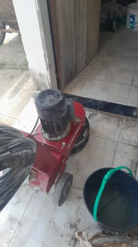 Máquina de polir piso 