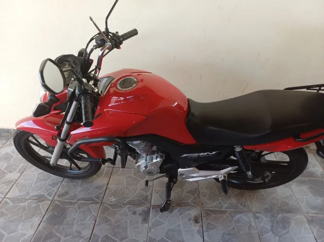Honda CG Fan 160 2024 Vermelha | IPVA Pago | Pneus Novos | R$ 16.800