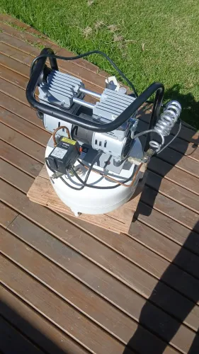 Compressor odontológico isento de óleo