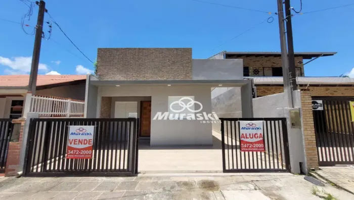 Casa com piscina e 3 quartos à venda, 109 m² por R$ 750.000 - Centro - Guaratuba/PR