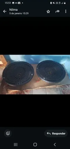 Alto-falante em perfeito estado funcionando perfeitamente