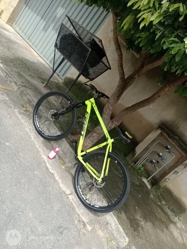 Vendo bike aro 29 usada apenas dois mês tenho nota fiscal dela cubo K7 freio hidráulico   