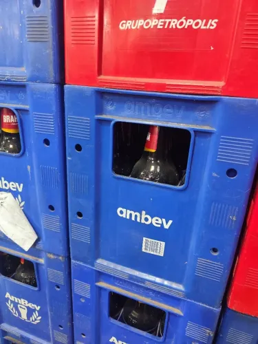 Estamos com 25 caixas de litrão Brahma da Ambev, valor R$45, disponíveis.