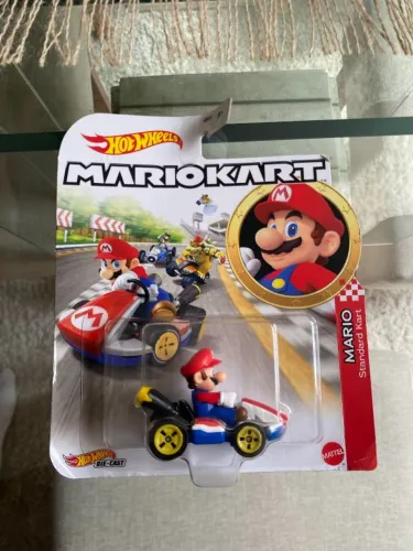 Hot Wheels Mario Kart - Mario Standard Kart