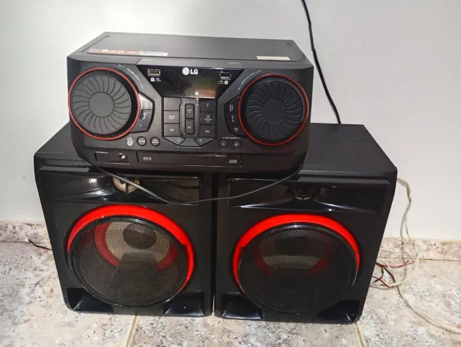 Caixa de som LG xboom