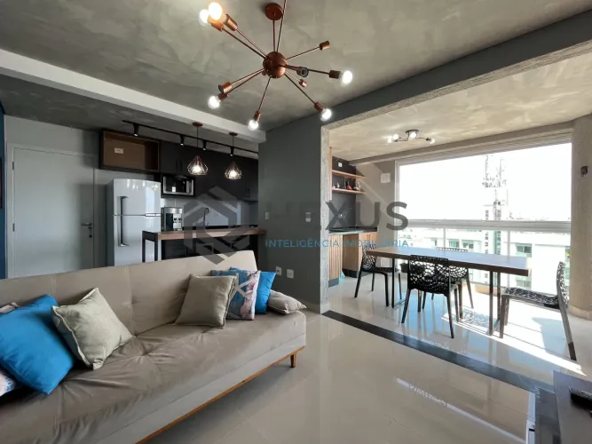 Apartamento com varanda gourmet e lazer em prédio novo na Praia das Pitangueiras, Guaruja