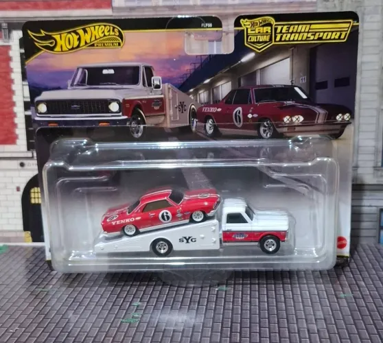 Hot Wheels Team Transport