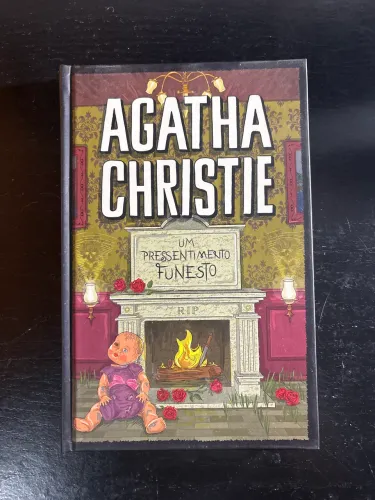 Agatha Christie ? Um Pressentimento Funesto | HarperCollins | Capa Dura