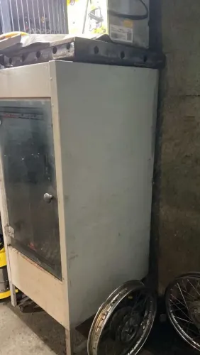 Maquina de frango cabe 30