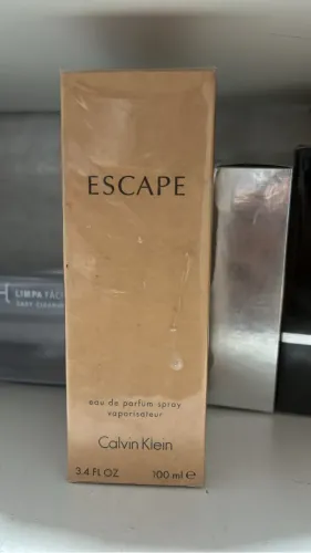 Calvin Klein Escape Eau de Parfum 100 ml.