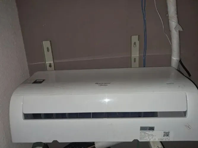 AR CONDICIONADO MIDEA 12000 BTU - PLACA QUEIMADA