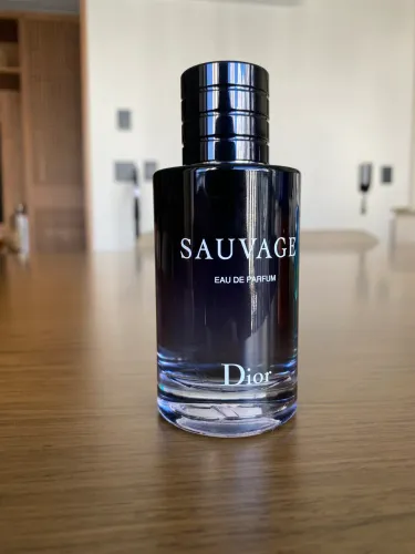 Dior Sauvage Eau de Parfum - 100ml - 90% Cheio - Original
