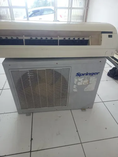 Ar condicionado Springer 22.000