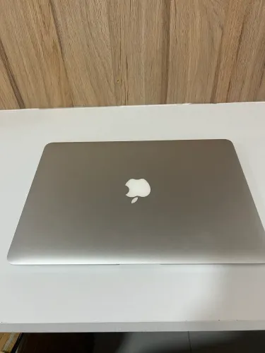 MacBook Air 13 2017 Ótimo estado de conservação Carregador Original