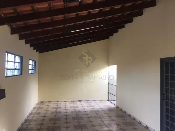 Casas Residenciais Padrão em Altinópolis