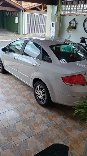 Fiat Linea Essence 1.8 Flex 16V 4P 2015