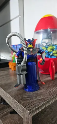 Toy Story - Zurg com arma