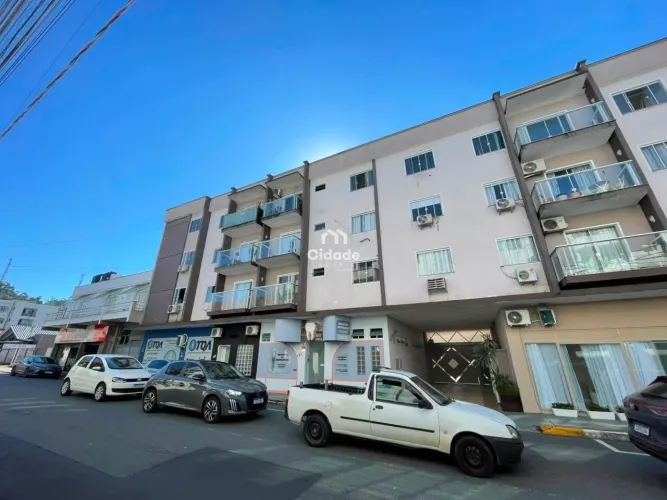 Apartamento para locação no Centro - Amplo, mobiliado e com excelente distribuição