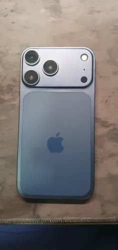 IPHONE XR 128GB MODELO 17 PRO
