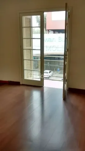 Apartamento de 3 dormitórios, bairro Auxiliadora - Porto Alegre