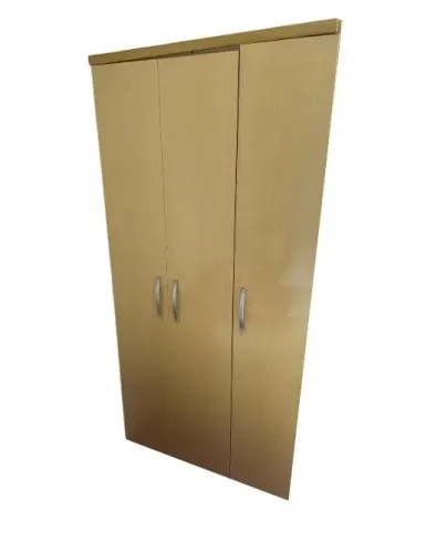 Guarda roupa de 3 portas