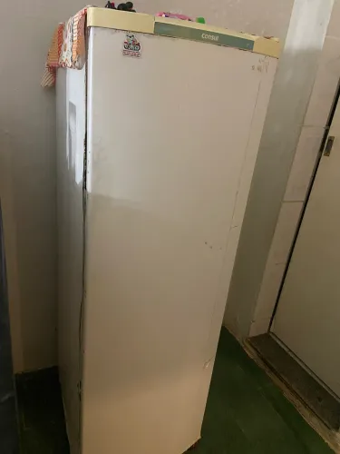 Vendo Geladeira cônsul 550