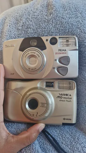 Câmeras yashica e canon