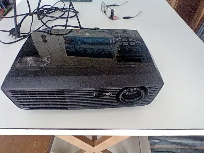 VENDO PROJETOR LG FUNCIONANDO