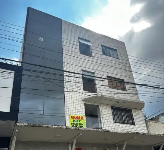 *Oportunidade para Investidores, Sala Comercial bem Localizada e Preço Imperdível*