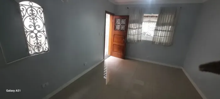Sobrado reformado para venda na Vila Sônia.