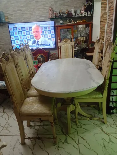 Relíquia mesa com 6 cadeiras 1,85 x105