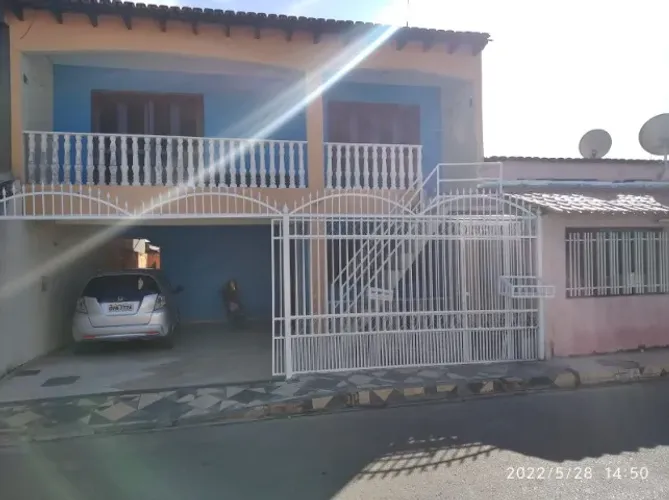 Sobrado de 4/4 em JD. Roriz Planaltina-DF