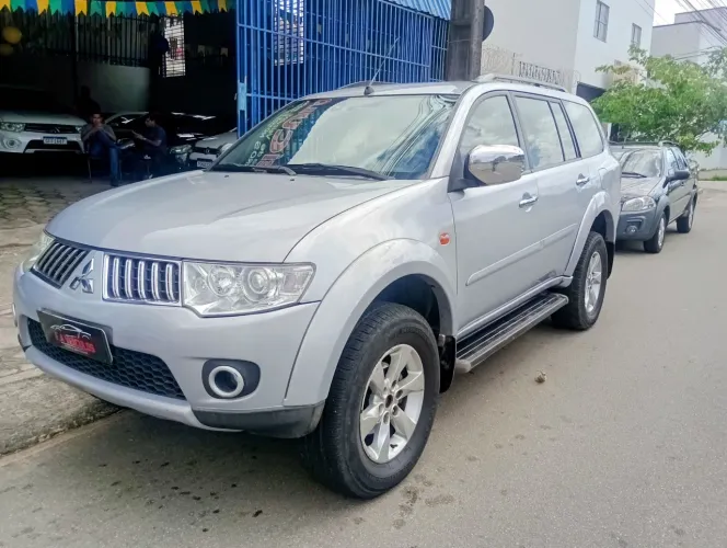 Mitsubishi Pajero Dakar 3.2 4X4 T.i. Dies. 5P Aut. 2013