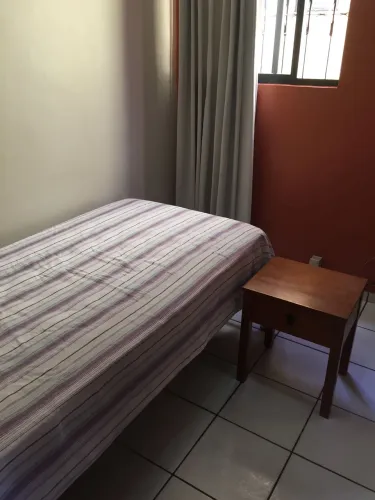 Aluguel de quarto para moças nos Bancários-PB.