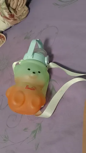 Garrafinha de água infantil
