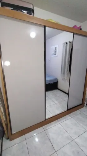 Guarda Roupa de Casal Grande 2,35m