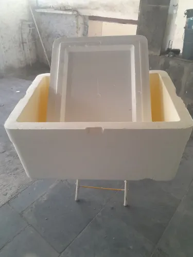 Caixa de isopor 100 litros