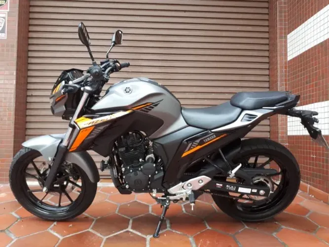 Yamaha FZ25 Fazer 250 ABS 2025.