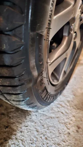 Vendo pneu Michelin 