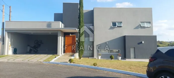 Casa Condomínio em Jacareí