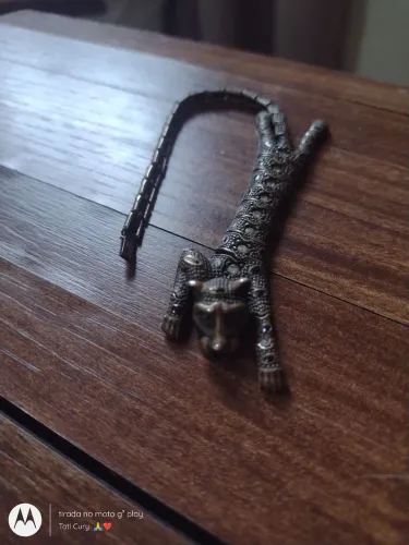 Vendo linda pulseira pantera em metal com pedrarias articulada raridade