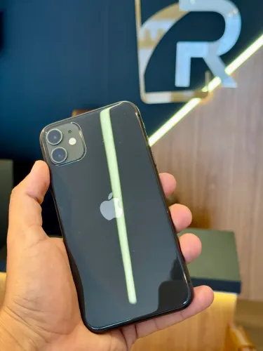 Vendo iPhone 11 128GB