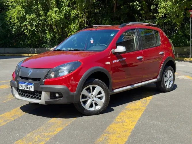 Renault Sandero Stepway Hi-power 1.6 8V 5P 2013