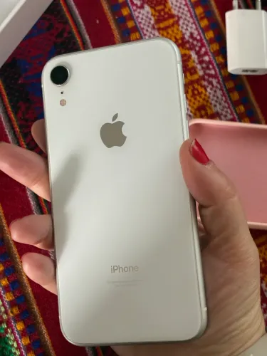 Vendo iPhone XR Branco 128GB-Muito bem conservado