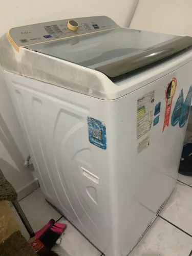 Vendo uma máquina de lavar de 14 quilos  Panasonic