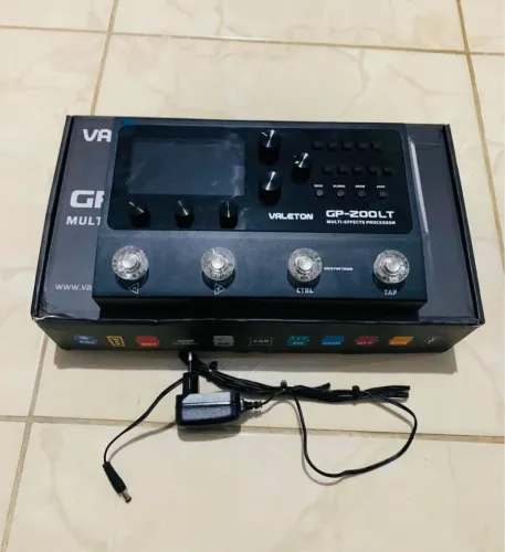Pedaleira Valeton GP200LT
