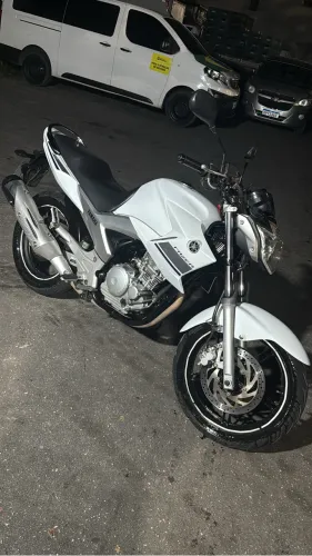 Fazer 250