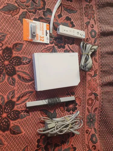Nintendo wii destravado acompanha controle wii mais jogos