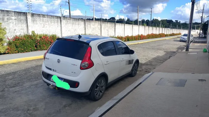 Fiat Palio Sporting 1.6 Flex 16V 5P 2015