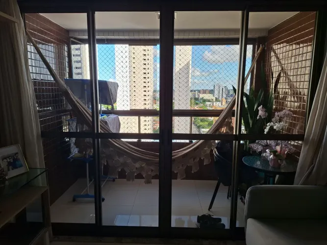 Portas com esquadrilha